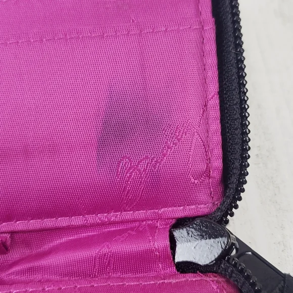 Loved Vera Bradley Canterbury Magenta fold zipup wristlet - Picture 4 of 12